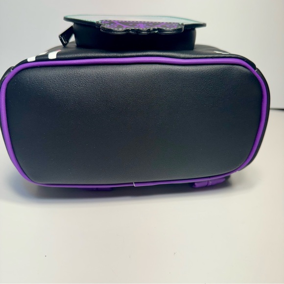 NWT. Loungefly Disney's The Haunted Mansion Madame Leota Mini Backpack glows - Picture 15 of 16